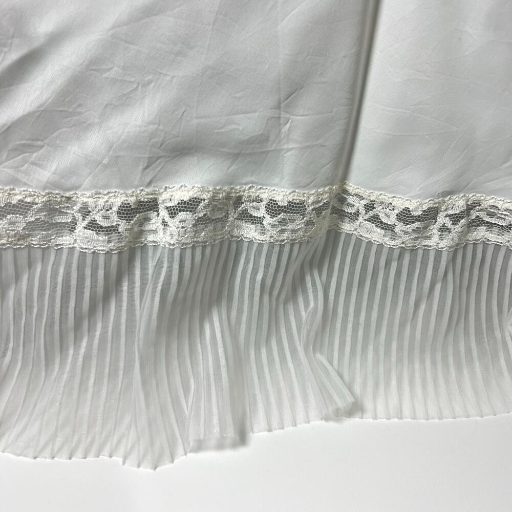Vintage Lingerie Skirt Set Size Small White Half Slip Camisole Lace Accent Hem - Picture 9 of 10